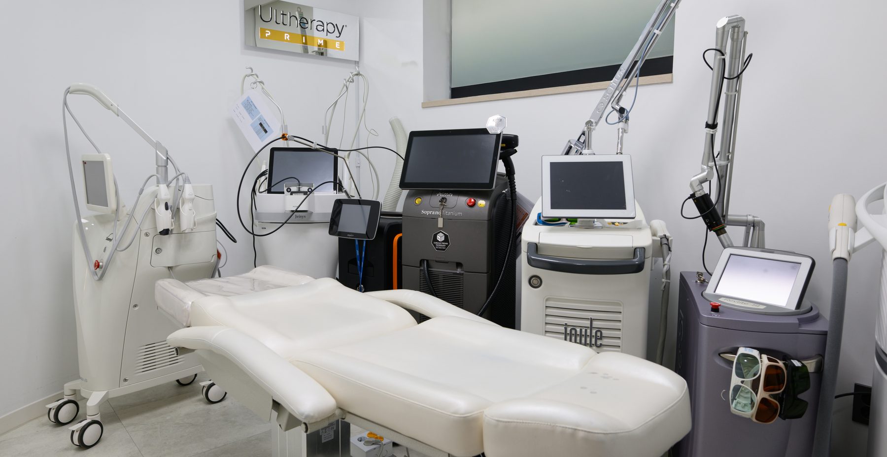Maylin Apgujeong Clinic interior 5